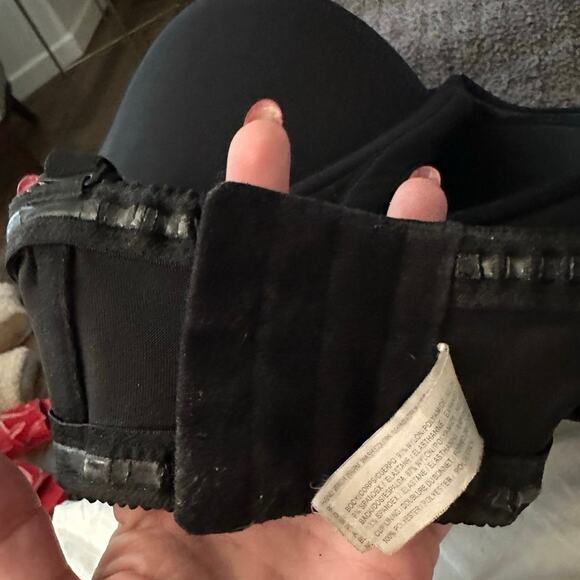 Wacoal Red Carpet Full Figure
Underwire Strapless Bra 854119 - 38DDD - Picture 8 of 9